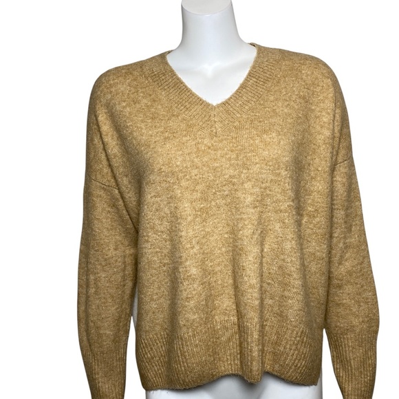 Vince Camuto Sweater Boxy Oversized Pullover V Neck Size M - Picture 1 of 7